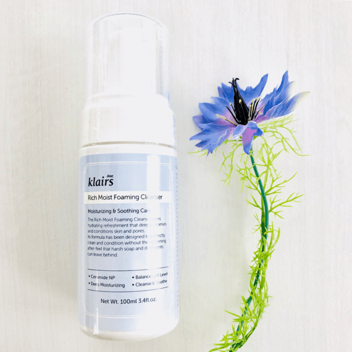 sua rua mat klairs rich moist foaming cleanser 2 1