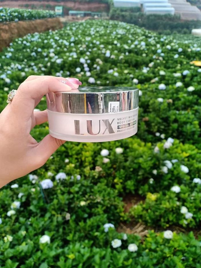 kem duong trang da tinh chat yen tuoi collagen lux velvet whitenning 10