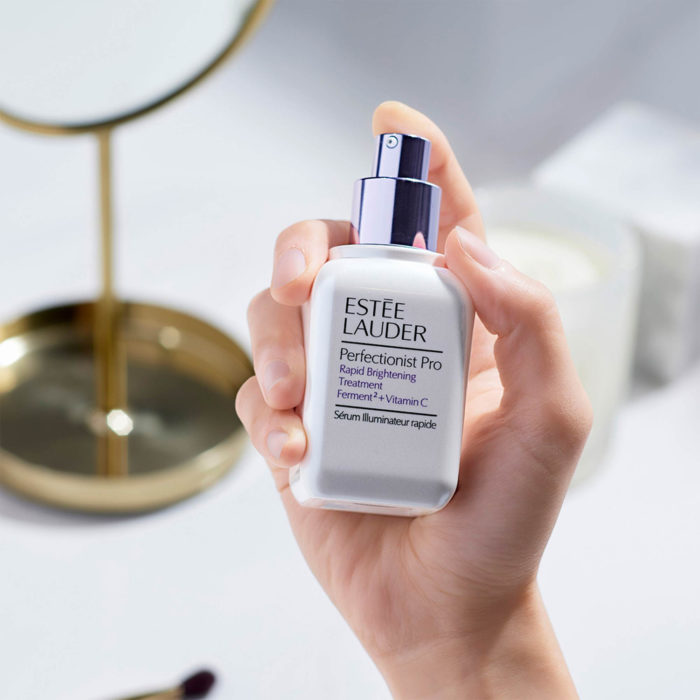 tinh chat san chac tre hoa da estee lauder perfectionist pro 7
