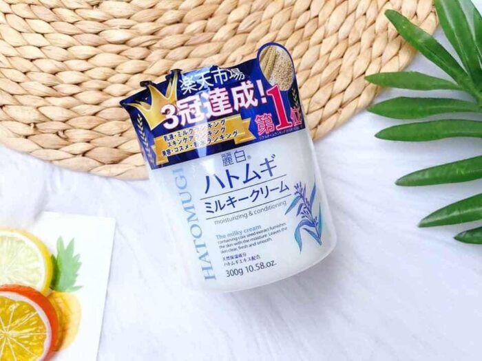 kem duong da hat y di reihaku hatomugi moisturizing conditioning gel 4