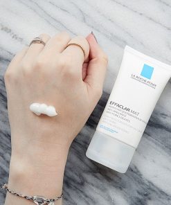 kem duong am kiem dau la roche posay effaclar mat 7