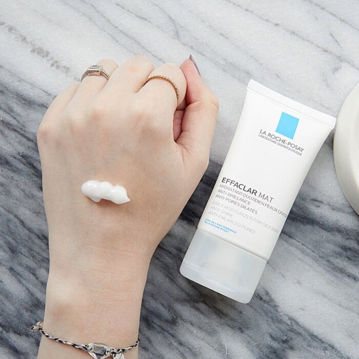 kem duong am kiem dau la roche posay effaclar mat 7