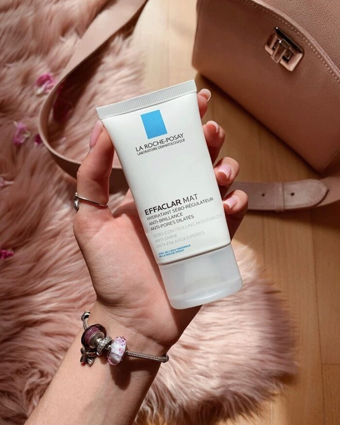 kem duong am kiem dau la roche posay effaclar mat 9