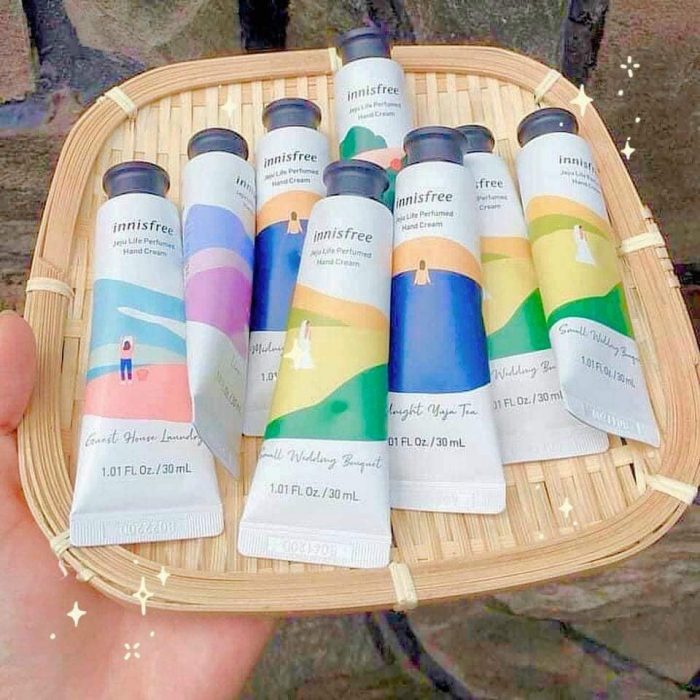 kem duong da tay huong nuoc hoa innisfree jeju life perfumed hand cream 12