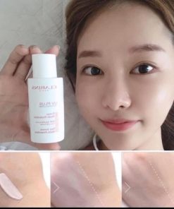kem chong nang clarins uv plus anti pollution day screen multi protection1