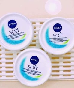 kem duong am cho mat va toan than nivea soft2
