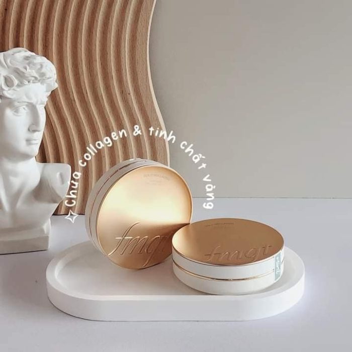 Phấn nén Gold Collagen Ampoule Two-Way Pact Fmgt