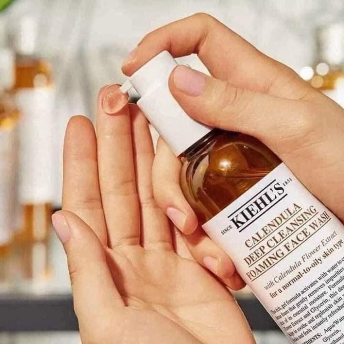 Sữa rửa mặt Kiehls Calendula Foam Cleansing Gel