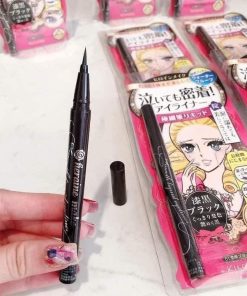 ke mat kiss me heroine make smooth liquid eyeliner1