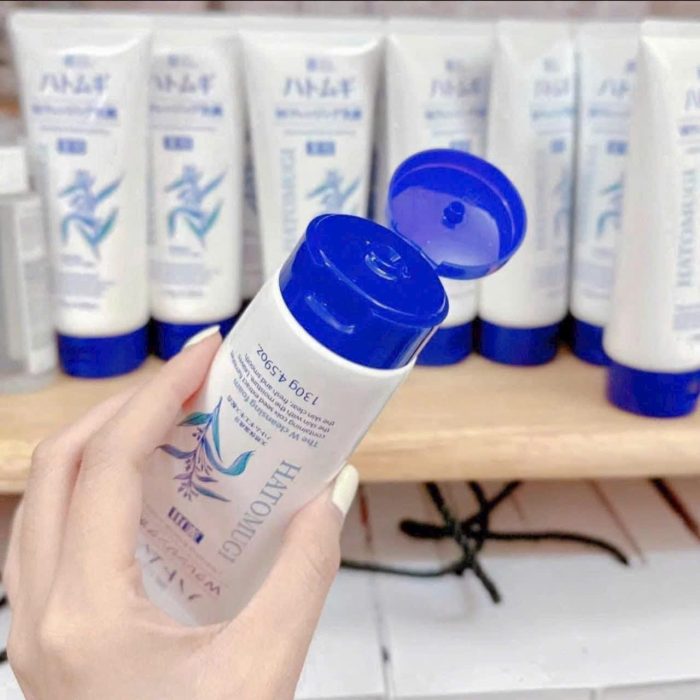 Sữa rửa mặt ý dĩ Hatomugi Naturie Cleansing Foam