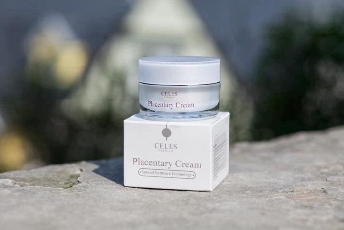 Kem trắng da trị nám Celes Placentary Cream