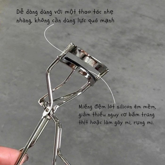 Kẹp mi Shu Uemura Eyelash Curler