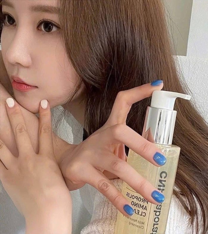 Sữa rửa mặt CNP Laboratory Propolis Amino Cleanser
