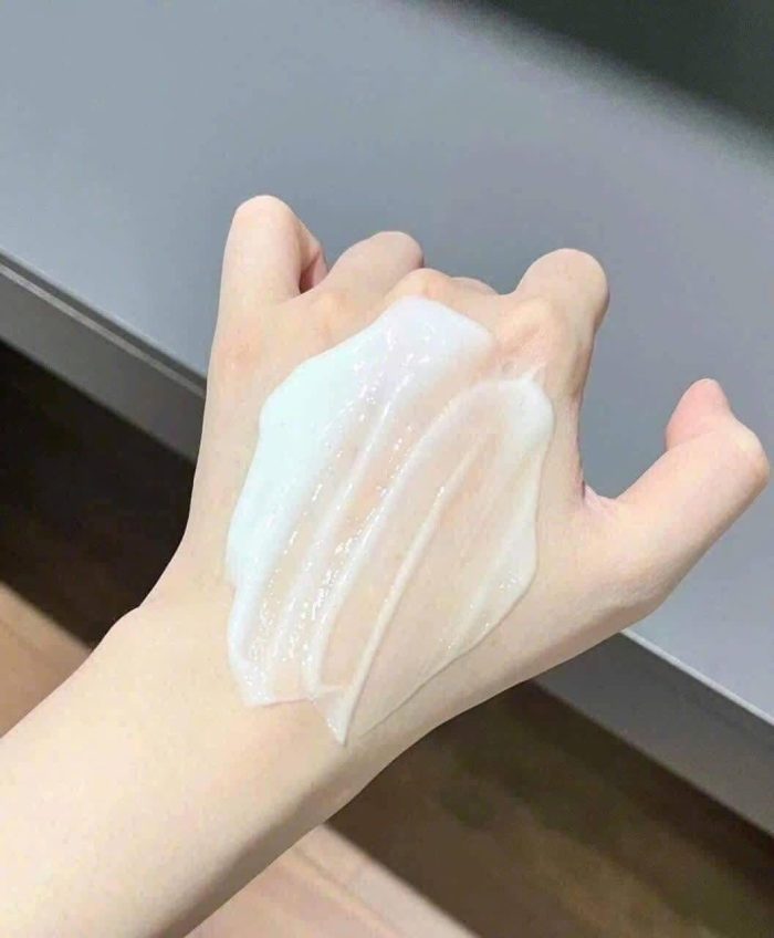 Dưỡng thể Lucenbase 377 Niacinamide Retinol Body Lotion