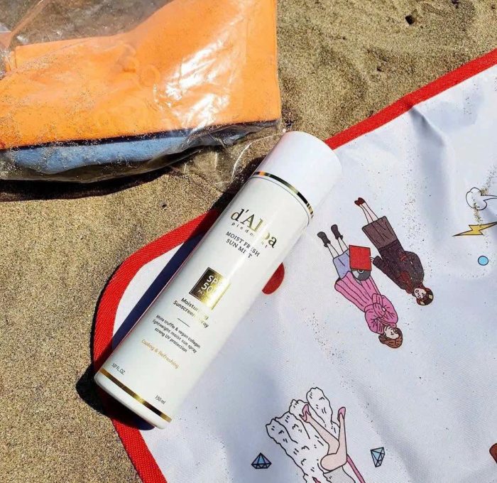 Xịt Chống Nắng Dalba Moist Fresh Sun Mist SPF50+