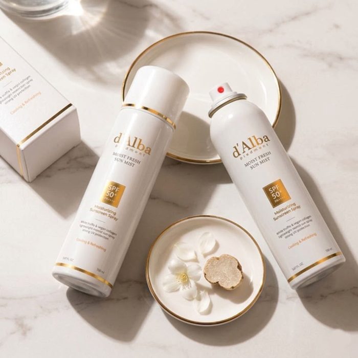 Xịt Chống Nắng Dalba Moist Fresh Sun Mist SPF50+