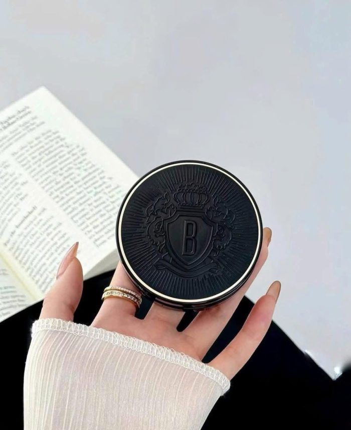 Phấn Nước Cushion Bobbi Brown Weightless Skin Foundation Mẫu Mới