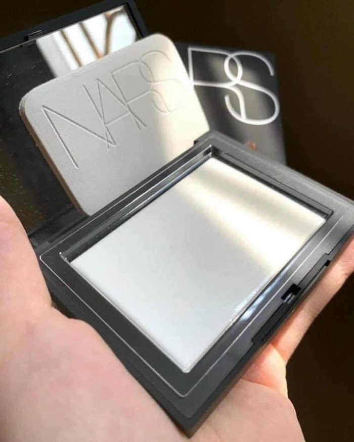 Phấn Phủ Nars Light Reflecting Setting Powder