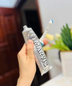 kem danh rang marvis fluoride toothpaste4