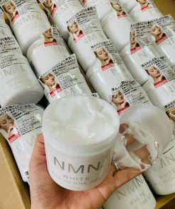 kem duong nmn white all in one gel 2